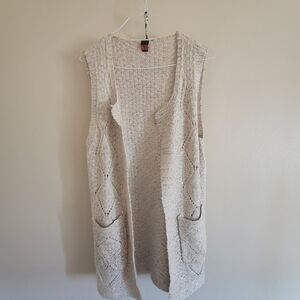 Open-Front Cream Knit Sleeveless Cardigan Vest